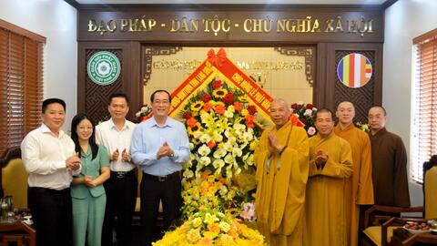 Đoàn công tác của tỉnh thăm, chúc mừng Ban Trị sự Giáo hội Phật giáo Việt Nam tỉnh Lạng Sơn nhân dịp Lễ Phật đản năm 2024
