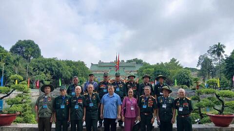 Tổ chức thành công chương trình đưa đại biểu người có công với cách mạng thăm lại chiến trường xưa năm 2025