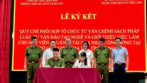 Lễ ký kết quy chế phối hợp tổ chức tư vấn chính sách pháp luật, tư vấn đào tạo nghề và giới thiệu việc làm cho học viên chuẩn bị tái hòa nhập cộng đồng tại Cơ sở cai nghiện ma túy tỉnh Lạng Sơn