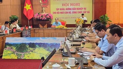 Tổ chức tập huấn, hướng dẫn nghiệp vụ cho đội ngũ cán bộ, công chức cấp xã