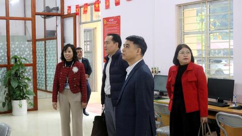 Kiểm tra công tác cải cách hành chính gắn với kỷ luật, kỷ cương hành chính và thực thi công vụ năm 2025 tại UBND xã Thụy Hùng và UBND phường Kỳ Lừa